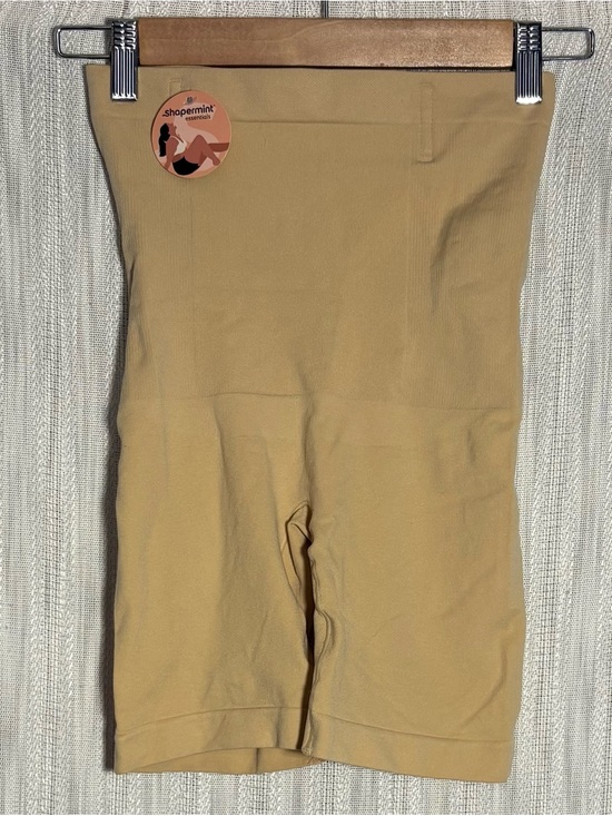 Shapermint Other - Shapermint Beige High-Waist Shaping Shorts M/L